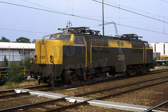 DUT 1205 TILBURG STATION 24-6-1989