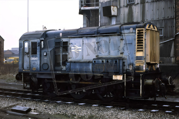 08841 (Cat No JSM08841)  Wolverhampton High Level in the siding off platform 5. Oxley washer loco.