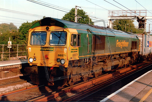 66 571 IPSWICH c