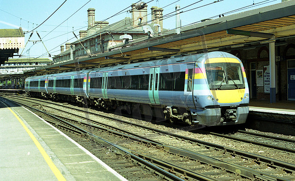 170 205 ipswich 30 8 06 b