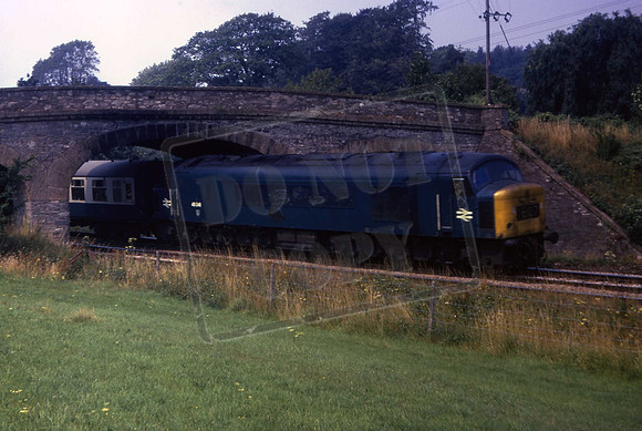 46041 (Cat No UN46041) Near Totnes 02-08-1975