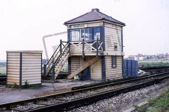 Seaford Signal Box (Cat No LOC1005)  29-06-1984