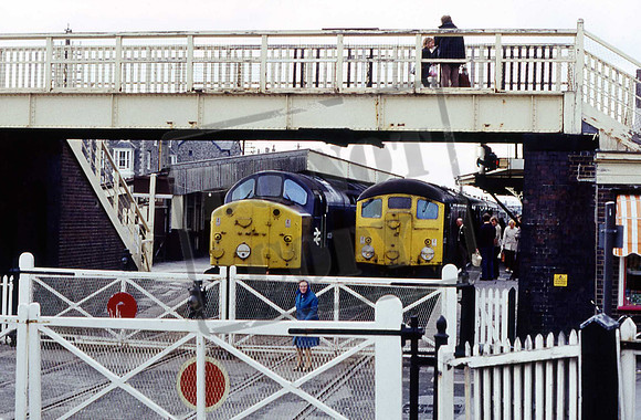 40028UN AT BARMOUTH