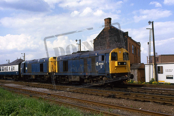 20142 UN 20021 MANTLE LANE COALVILLE OPEN DAY 31-5-1987