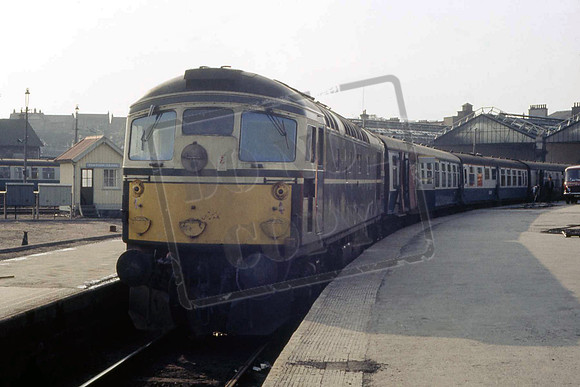 5332 UNB D5332 INVERNESS 19-9-1969 10.50 TO WICK