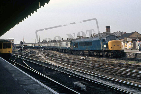 45120UN