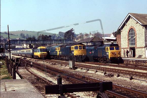 50010UN 33001 47151 253004 TOTNES 15-5-1980
