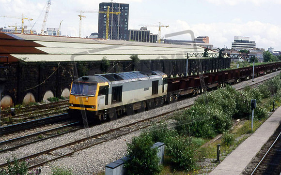 60068 TTR3017 CHARLES DARWEN CARDIFF 25-6-1998