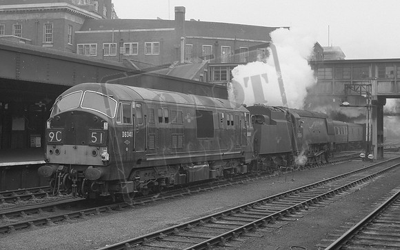 6341 TTP 34106 LYDDFORD AT EXETER CENTRAL UNKNOWN PHOTOGRAPHER  (C) TRANSPORT TOPICS