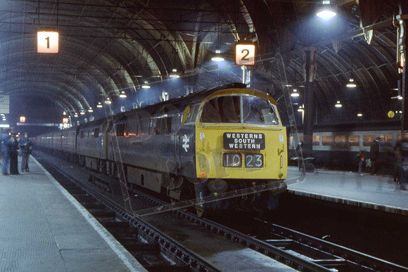 1023 & 1009 CJM1023B PADDINGTON WESTERNS SOUTH WESTERN RAILTOUR CJ MARSDEN