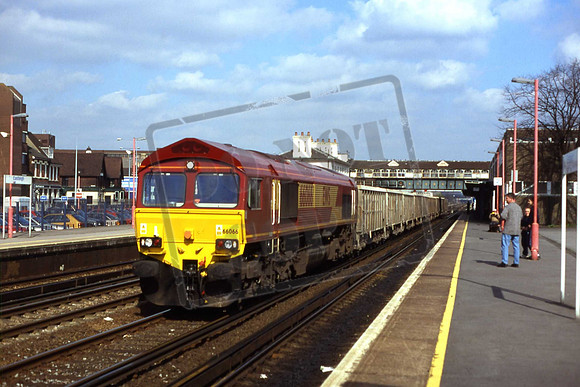 66066 MHB EASTLEIGH MARCH 1999 MARTIN HIGH