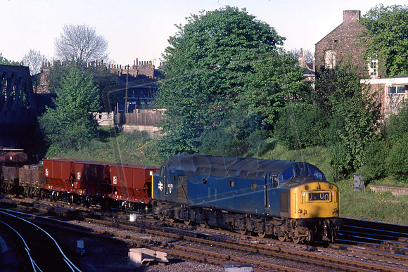 40176UN HOLGATE JUNCTION YORK MAY 1977