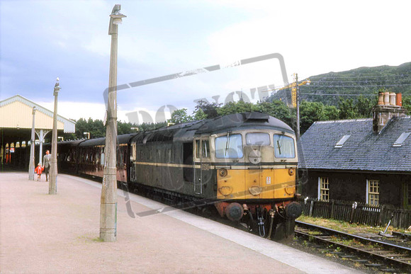 5345 UN D5345 AVIEMORE 1-7-1965