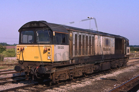58020MHB DIDCOT 24-8-2000 MARTIN HIGH