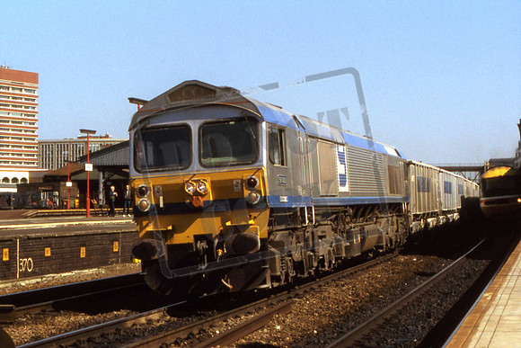 59003C YEOMAN HIGHLANDER READING GENERAL 1990 MARTIN HIGH