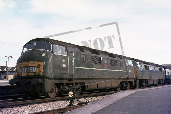 854 (Cat No TTR2642) D854 TIGER & D1005 WESTERN VENTURER NEWTON ABBOT 6-8-69 M.K.SMITH