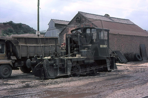 02004UN EX D2856 MOUNT SORRELL 23-7-1976