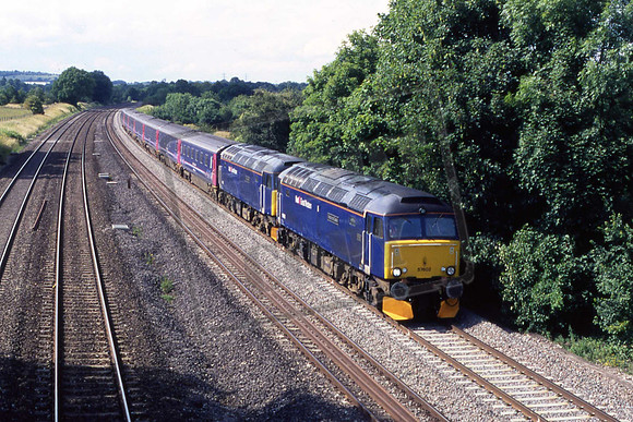 57602MH 57603 LOWER BASILDON 30-6-2011 MARTIN HIGH