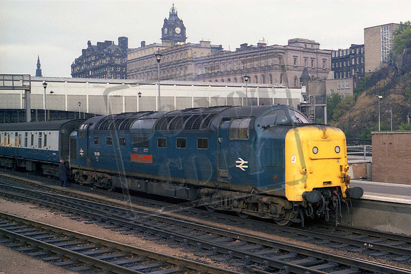 55019JG ROYAL HIGHLAND FUSILIER EDINBURGH WAVERLEY JOHN GRIFFITHS