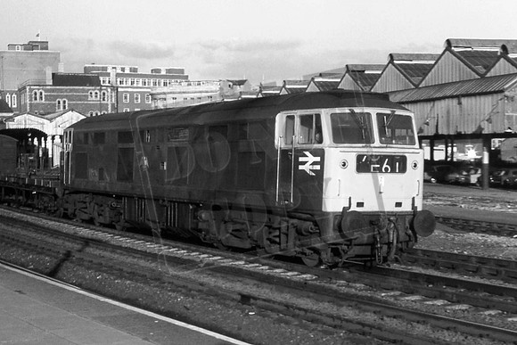 D0280 TTP FALCON NEWPORT 1973
