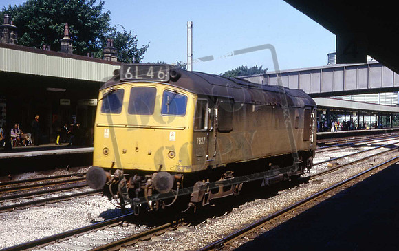 7637 UN LANCASTER JAN 1974