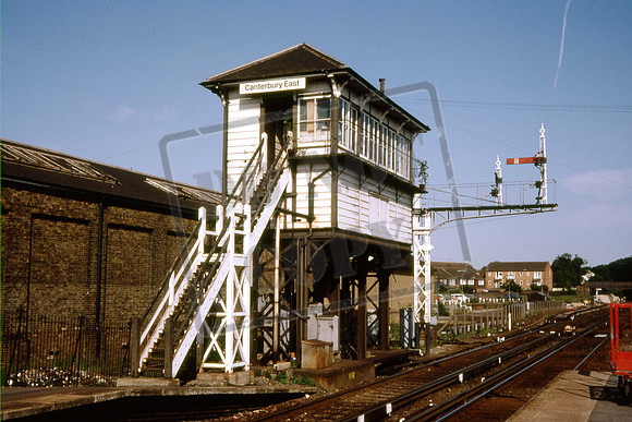 Canterbury East Signal Box (Cat No CANTEAST) 23-07-1983