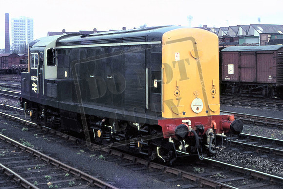 D8235 (Cat No UN8235) Temple Mills C1967