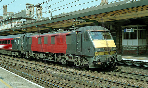 90 009 ipswich 17 6 06 j