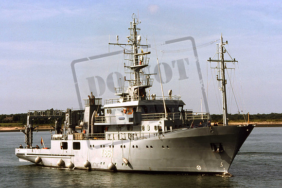 Y861 KRONSORT GERY861 German Type 748 Schwedeneck class multi purpose ship. Southampton June 1999 Gary Goodman