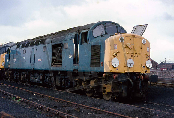 40024 224 (Cat No JSM40024) LUCANIA Crewe 1985