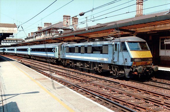 90 011 ipswich d