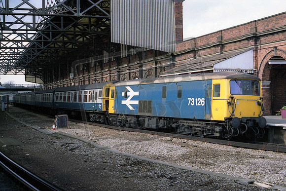 73126 (Cat No 73126B) With train Bournemouth 20-03-1987 Mike Spencer 036