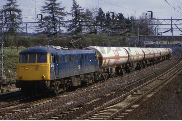 81011 (Cat No KM81011) Norcott Farm Lane bridge, between Northchurch and Tring