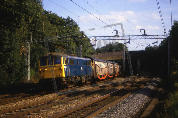 86039 Gypsy Lane bridge, North of Watford Tunnels.