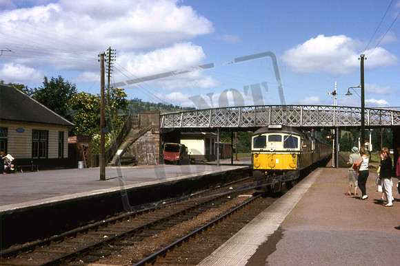 Dingwall Station (Cat No LOC1012) 07-07-1963