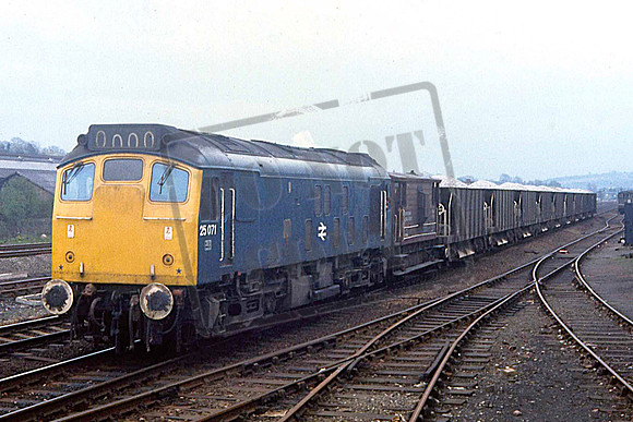 25071 (Cat No UN25071) Chesterfield