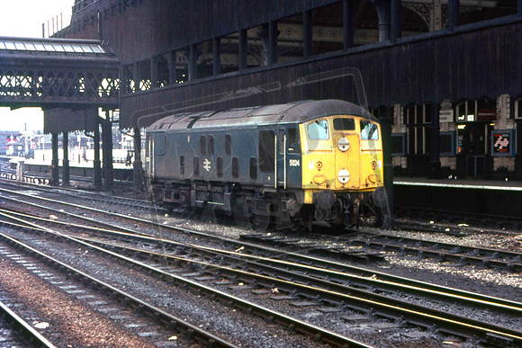 5024 (Cat No UN5024) Manchester Victoria 31-03-1972