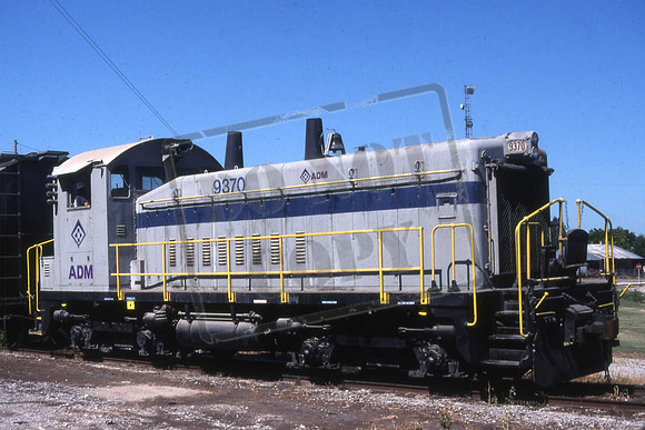 9370 ADM Ex CONRAIL SW1200 MOUND CITY, IL. 13-8-1999 LON COONE.