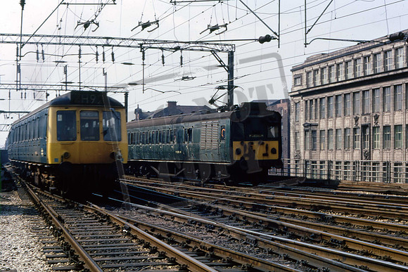 M28580M EMUM28580M & Class 107 At Manchester Oxford Road 27-4-1971
