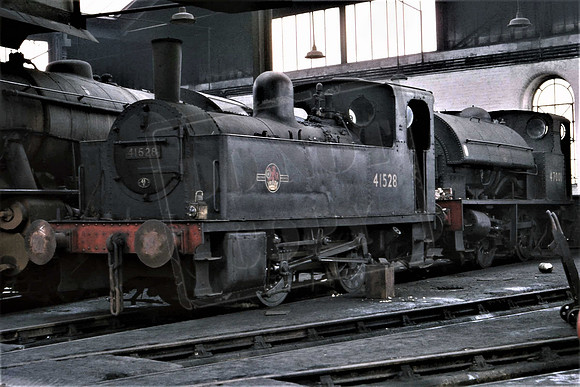 41528 UNS 0F 0-4-0T & 47001 0F 0-4-0ST  STAVELEY 05-07-65