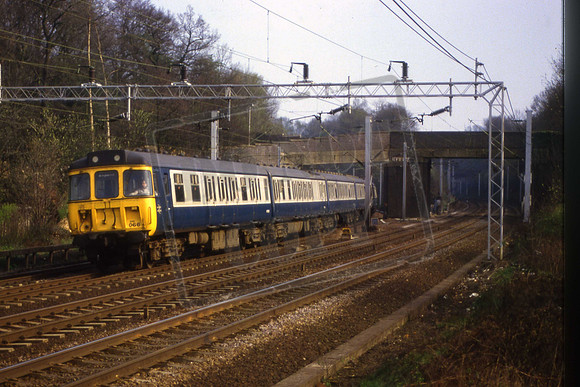 310066 (Cat No KM310066) Gypsy Lane bridge, North of Watford Tunnels.