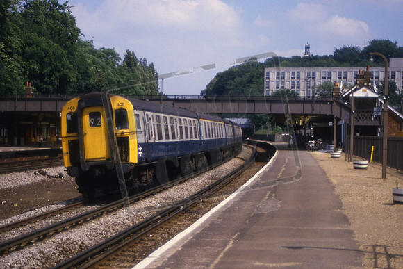 408 (Cat No EMU408-KM Farnborough Station