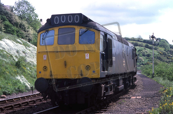 25273 (Cat No UN25273) 1976