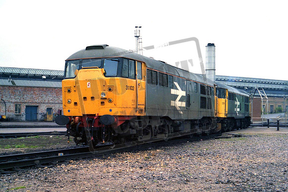 31102 & 31319 (Cat No MSP31102) Old Oak Common 05-05-1986 Mike Spencer