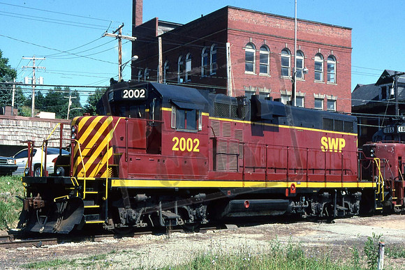 2002 SWP2002 SOUTH WESTERN PENNSYLVANIA RAILROAD GP11. SCOTTDALE, PA. 14TH JULY 2001 GORDON LLOYD JUNIOR