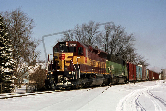 6613 WC6613 WISCONSIN CENTRAL FOND DU LAC WI. 8TH MAR 1995. JEFF HAMPTON